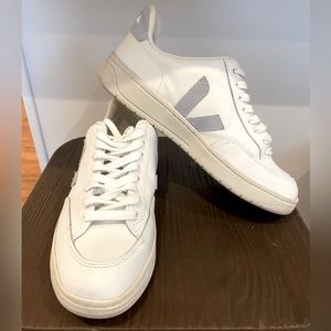 Veja V-12 women’s leather sneakers